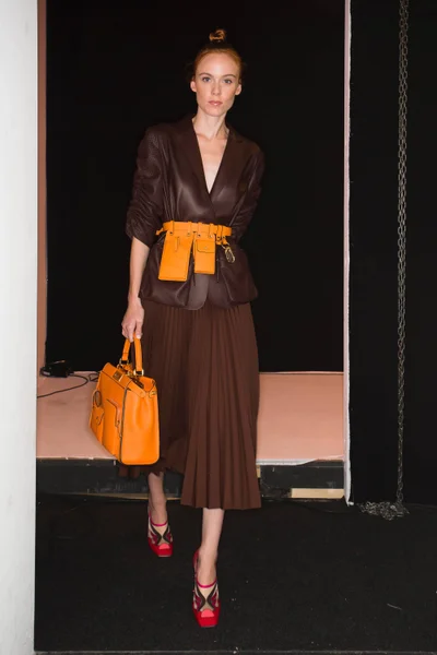 Look 40